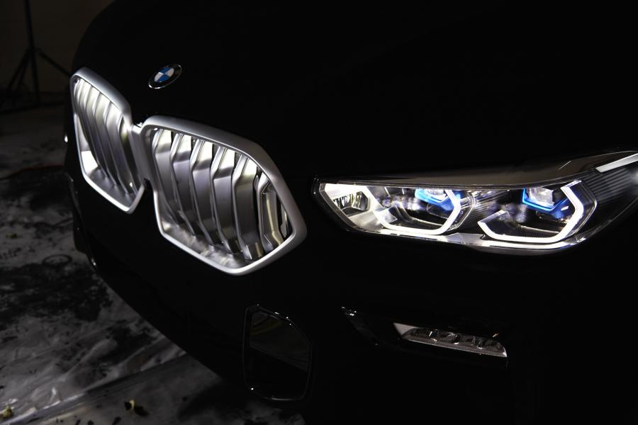 Детали экстерьера BMW X6 Vantablack (G06) 2019 года  (фото 7 из 27)